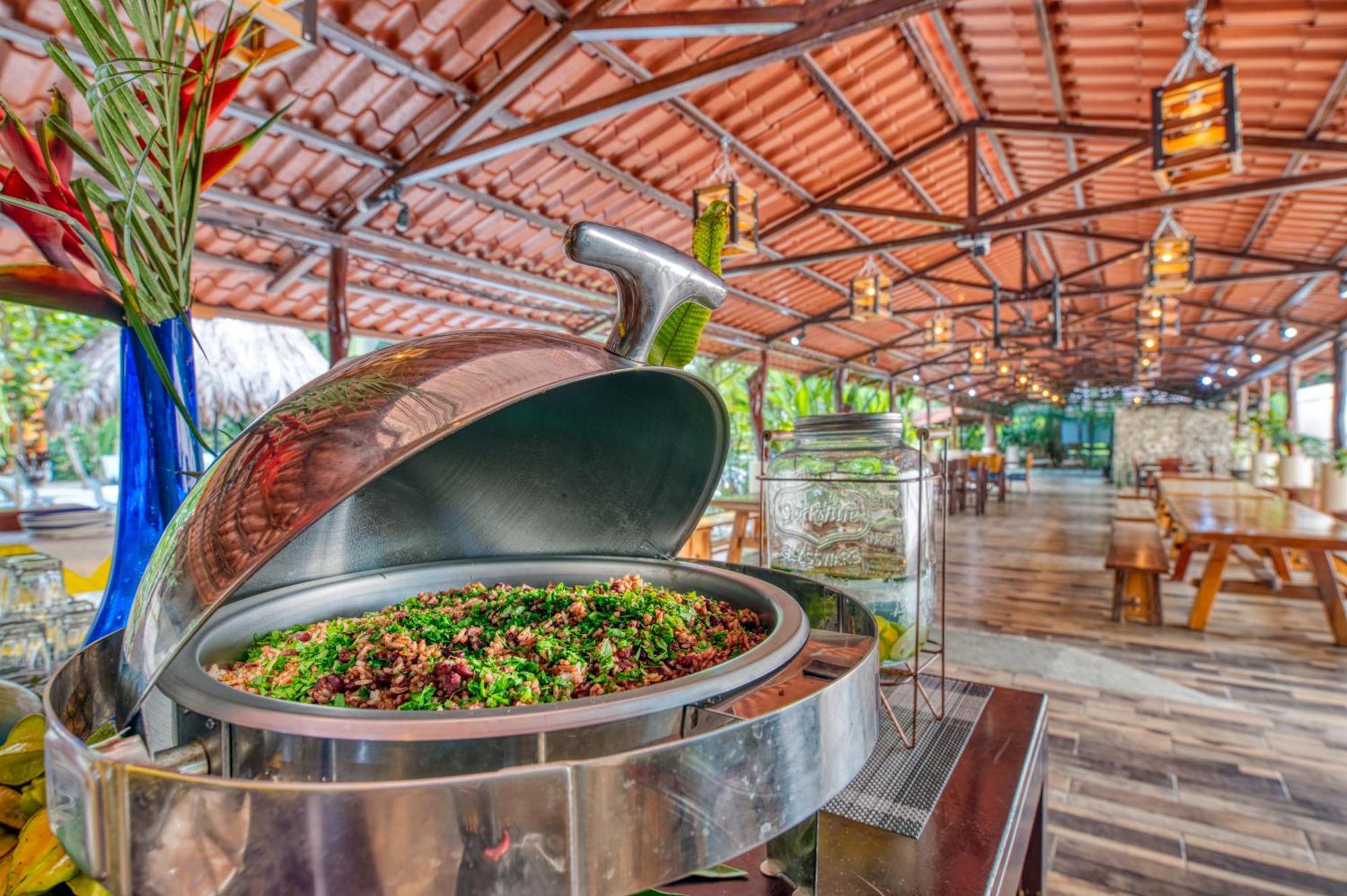 Atlantida Lodge Cahuita Kültér fotó