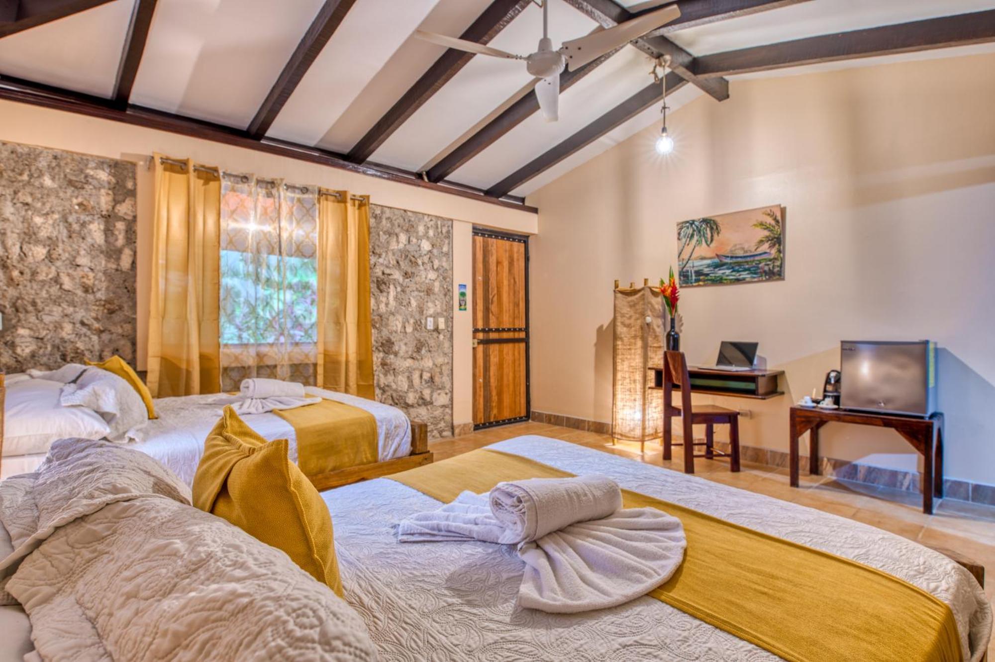 Atlantida Lodge Cahuita Kültér fotó