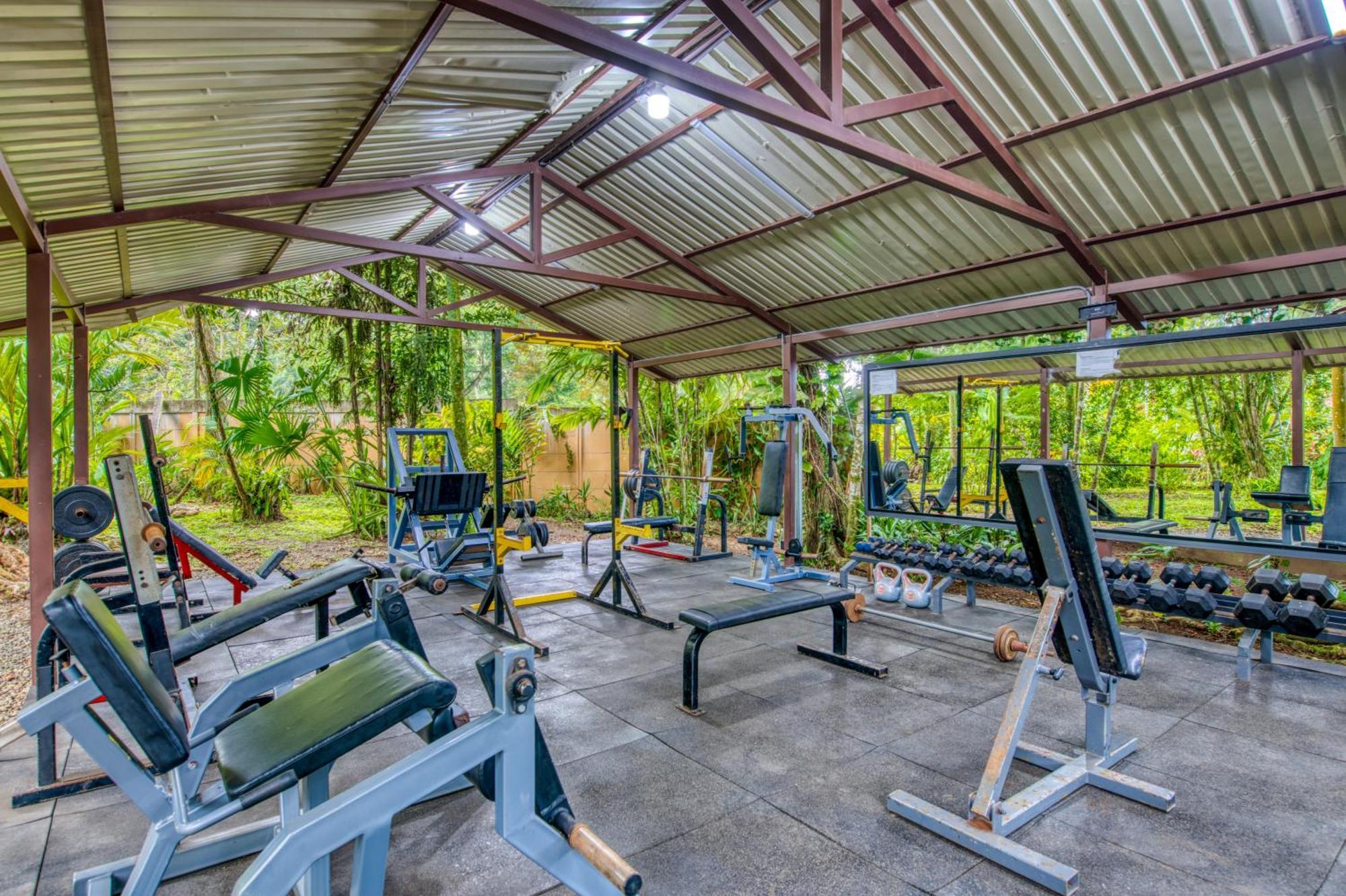 Atlantida Lodge Cahuita Kültér fotó