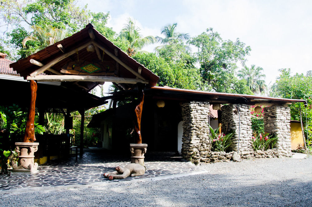 Atlantida Lodge Cahuita Kültér fotó